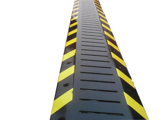 Chặn lốp thép Q235 IP67 có thể thu vào, chịu tải 40T và thời gian nâng 2s để kiểm soát phương tiện